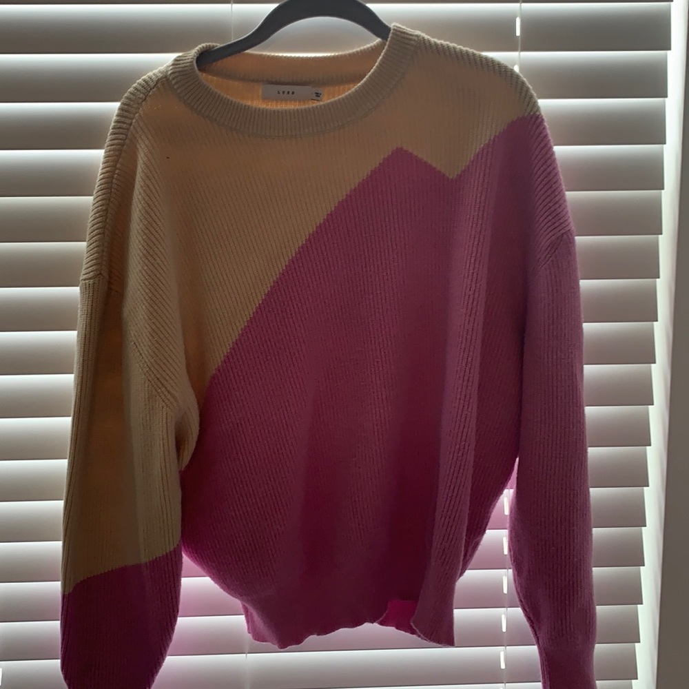 Women’s sweater
